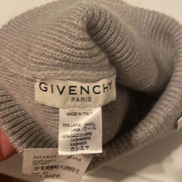 Givenchy beanie - Picture 3 of 4